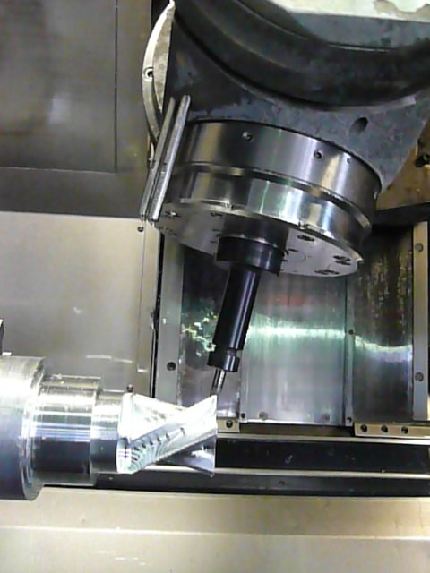 複合旋盤による5軸ミーリング加工